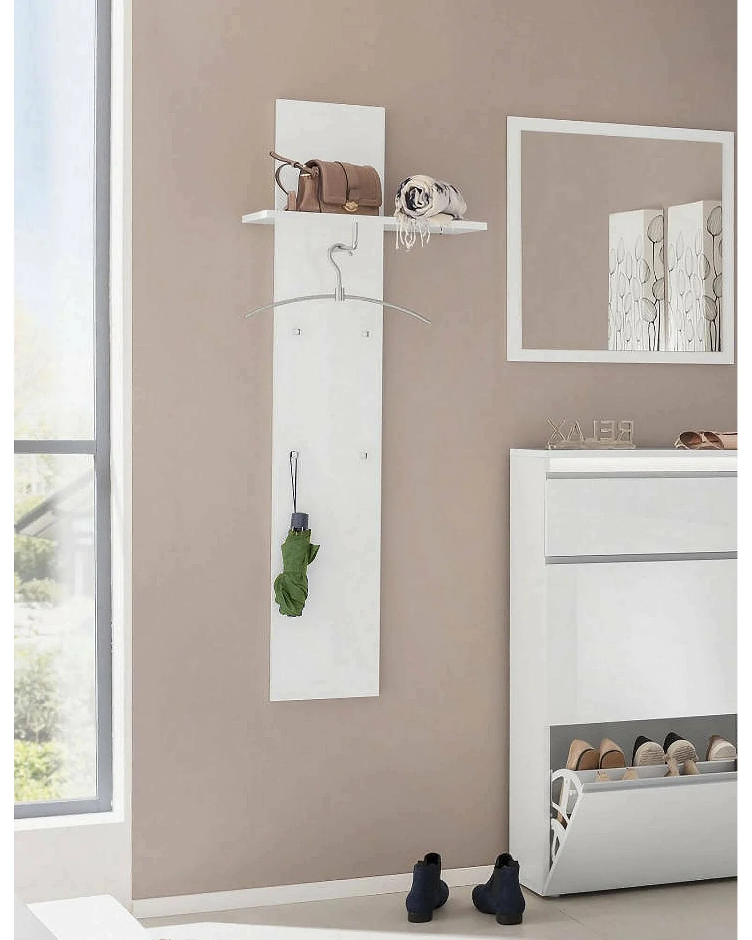 Dmora Zwevende Kapstok Omer 27x50x140 cm, Glanzend Wit, 1 Plank, Wandmontage, Made in Italy