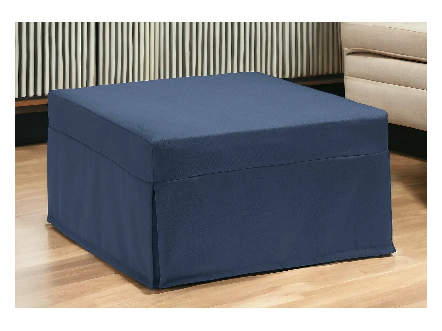 Lit pliant Ancilla, Pouf transformable en lit simple, Pouf de salon en tissu, 100% Made in Italy, 80x80h45 cm, Bleu