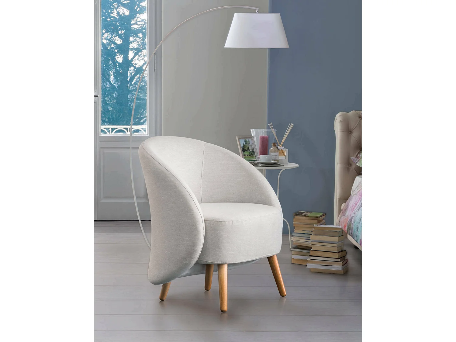 Poltrona Annarella, Poltrona lounge design, 100% Made in Italy, Poltrona relaxante em tecido acolchoado, 70x60h80 cm, Cinza