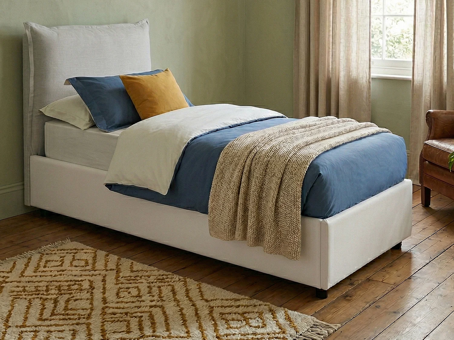 Lit simple Emilia, Lit coffre avec revêtement en éco-cuir, 100% Made in Italy, Ouverture frontale, avec matelas 90x200 cm inclus, Blanc