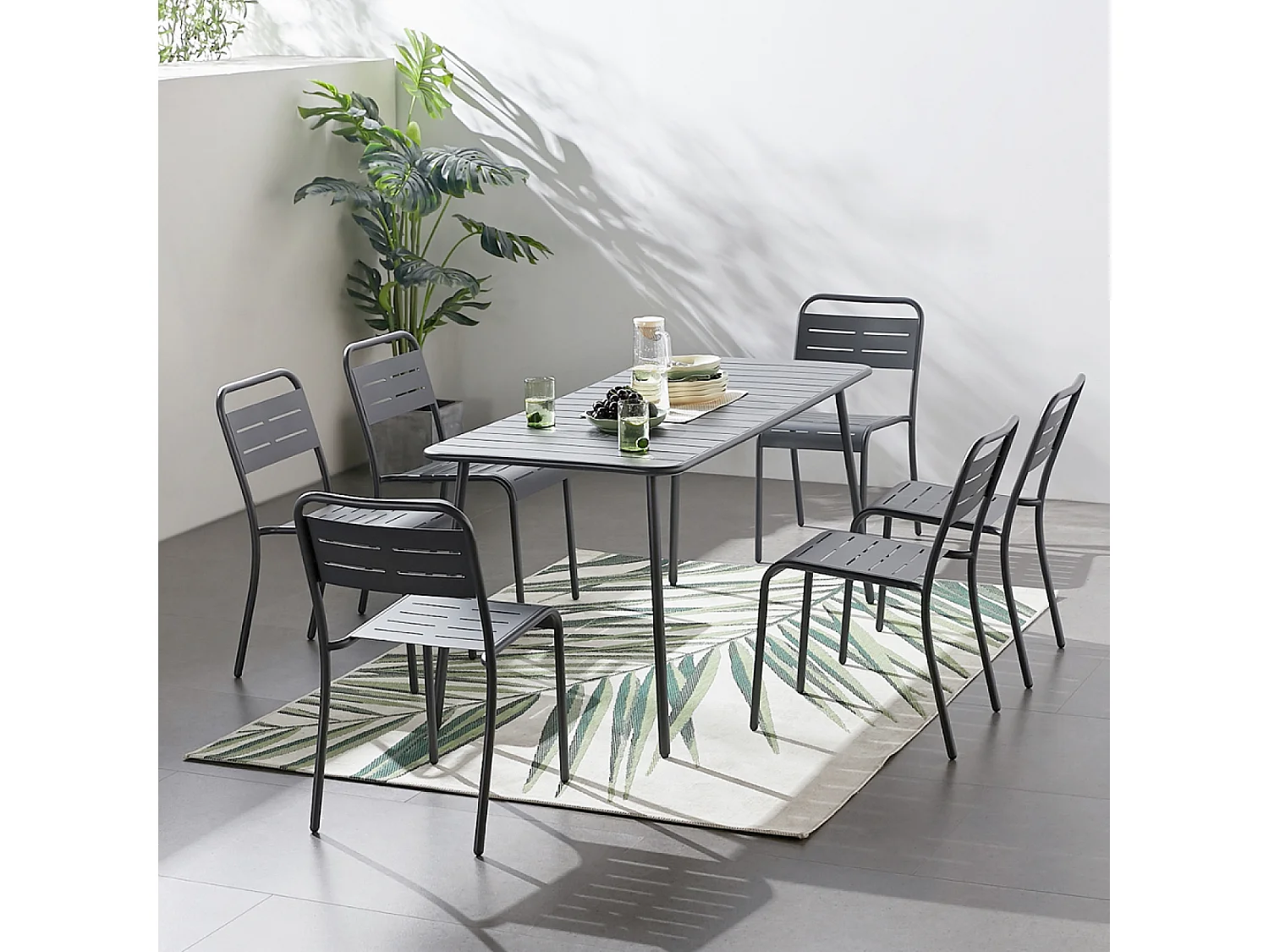 Ensemble table et chaises 6 personnes gris foncé BERGAME