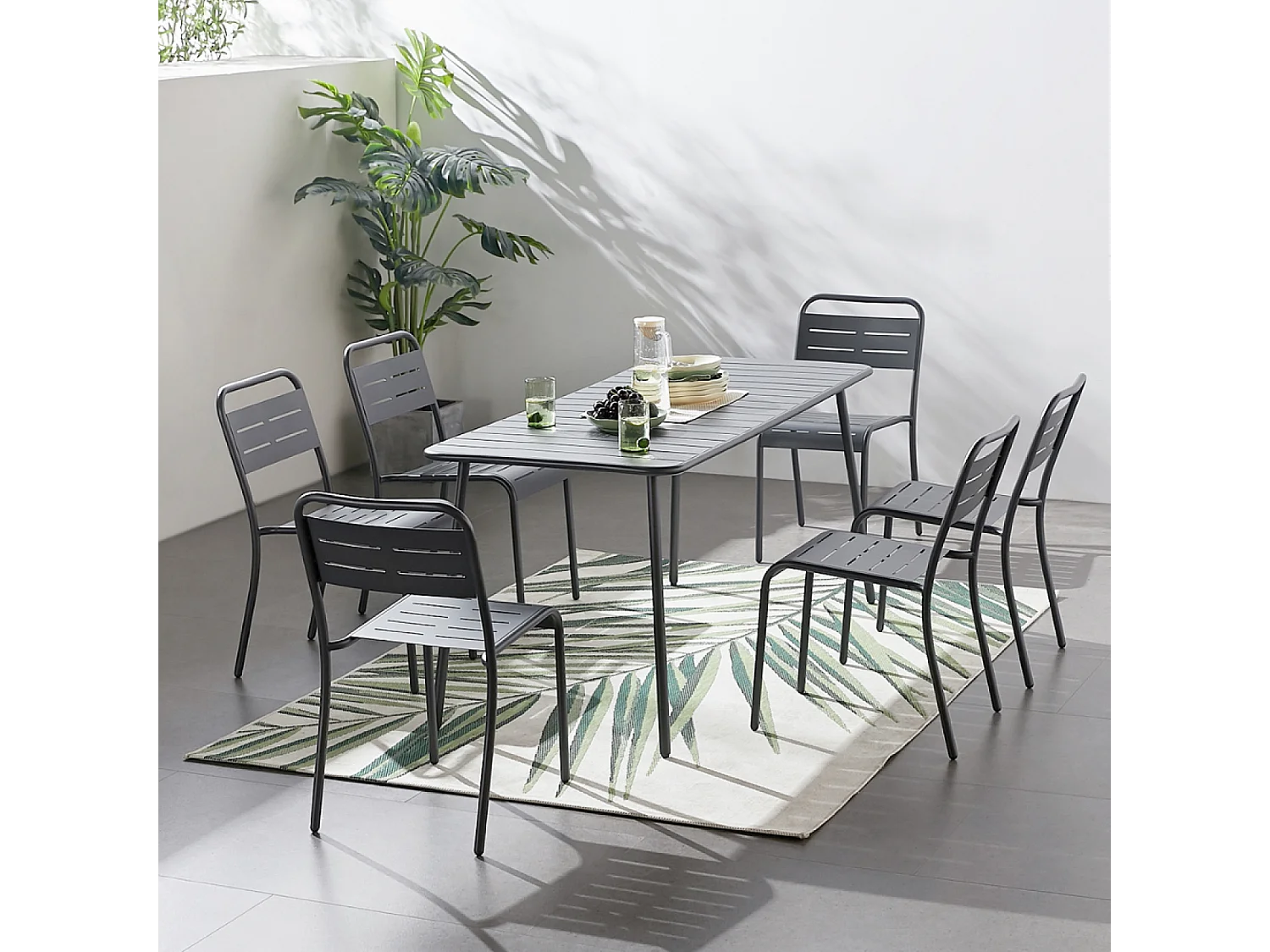 Ensemble table et chaises 6 personnes gris foncé BERGAME