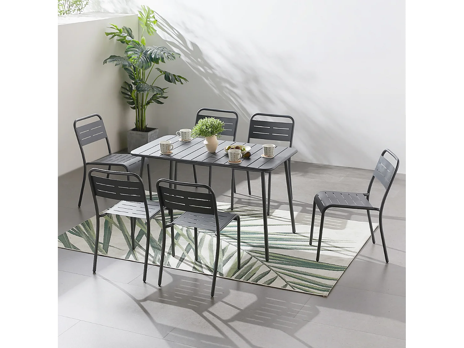 Ensemble table et chaises gris foncé 4-6 places BERGAME