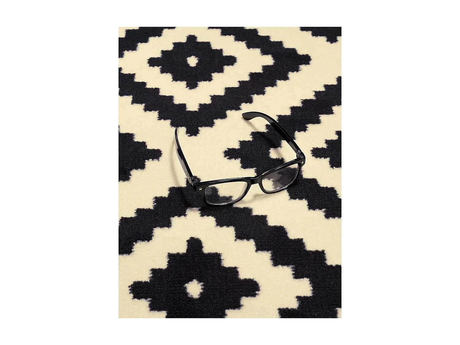 tapis salon 200x290 tissé crème rectangle motif scandinave LYN1 ROMA