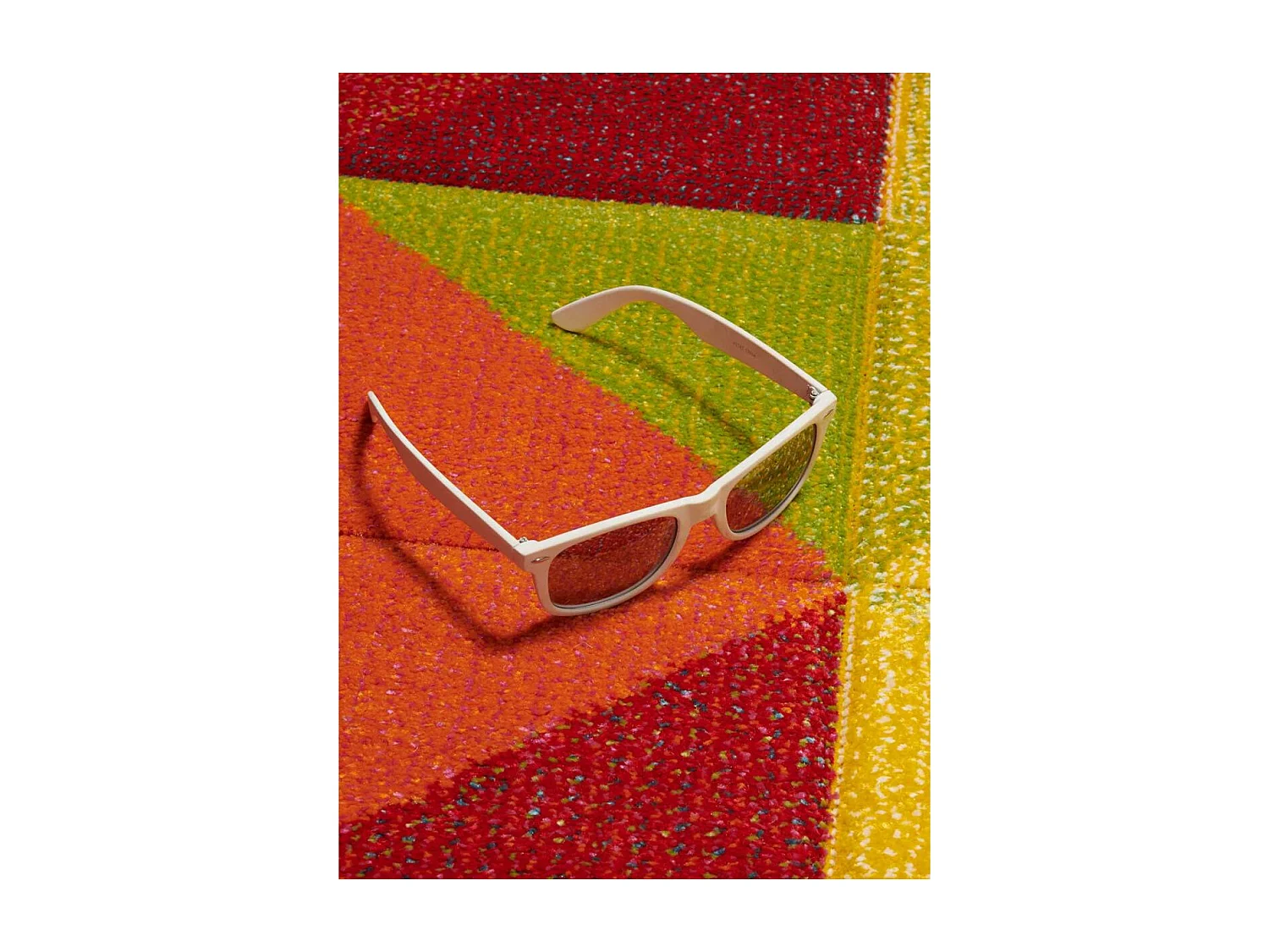 tapis grand salon 280x380 tissé noir et rouge rectangle motif uni SESSOM