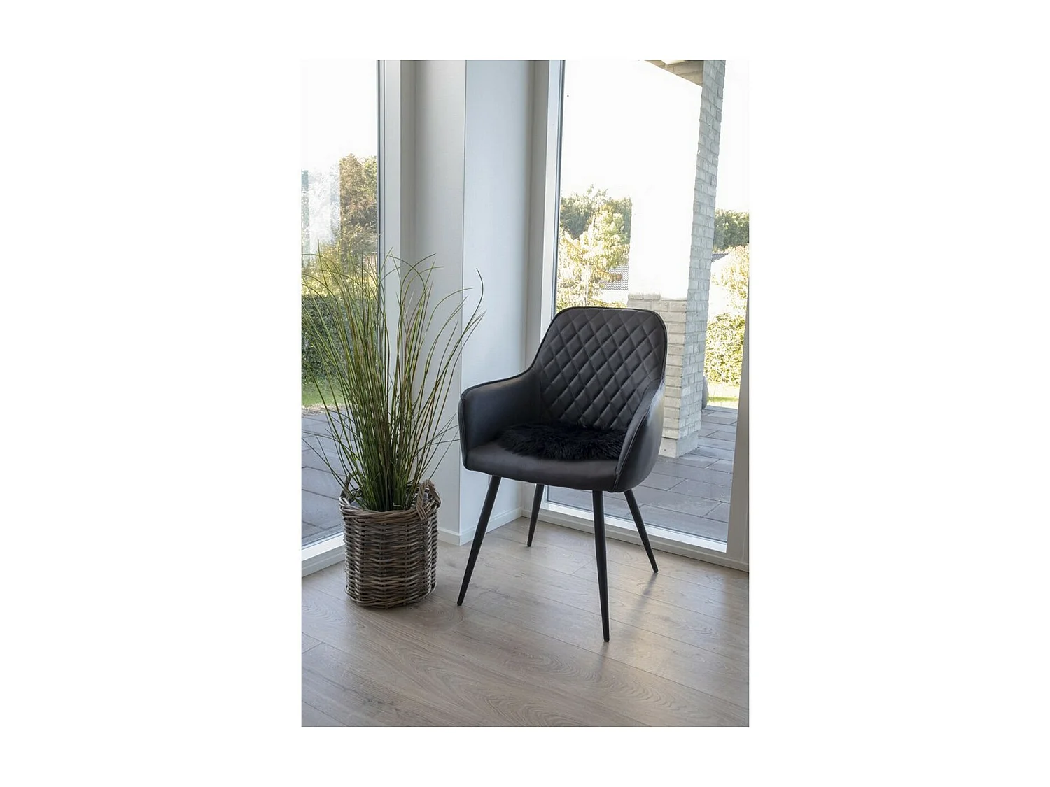 Poef Lambskin, Zwart, 35x35x6,5 cm, Epikasa