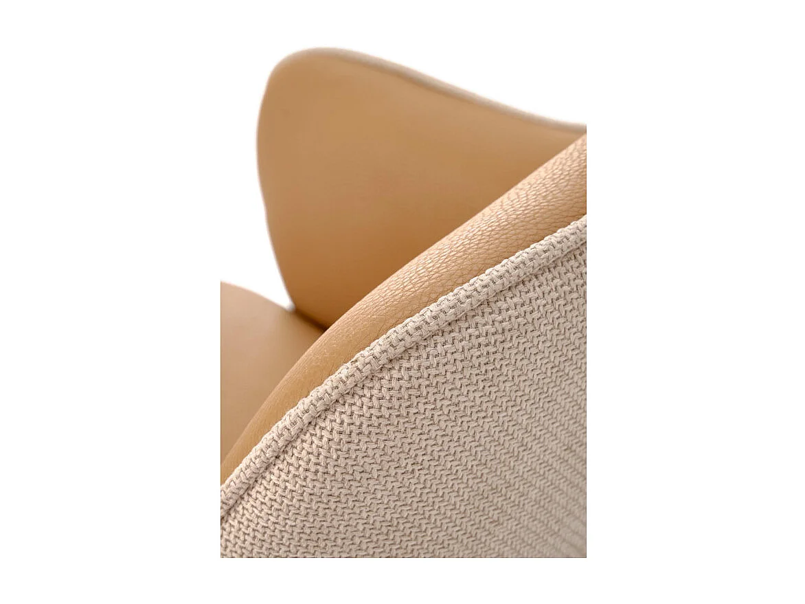 Chaise design beige et marron pivotante avec piètement en métal noir Berry