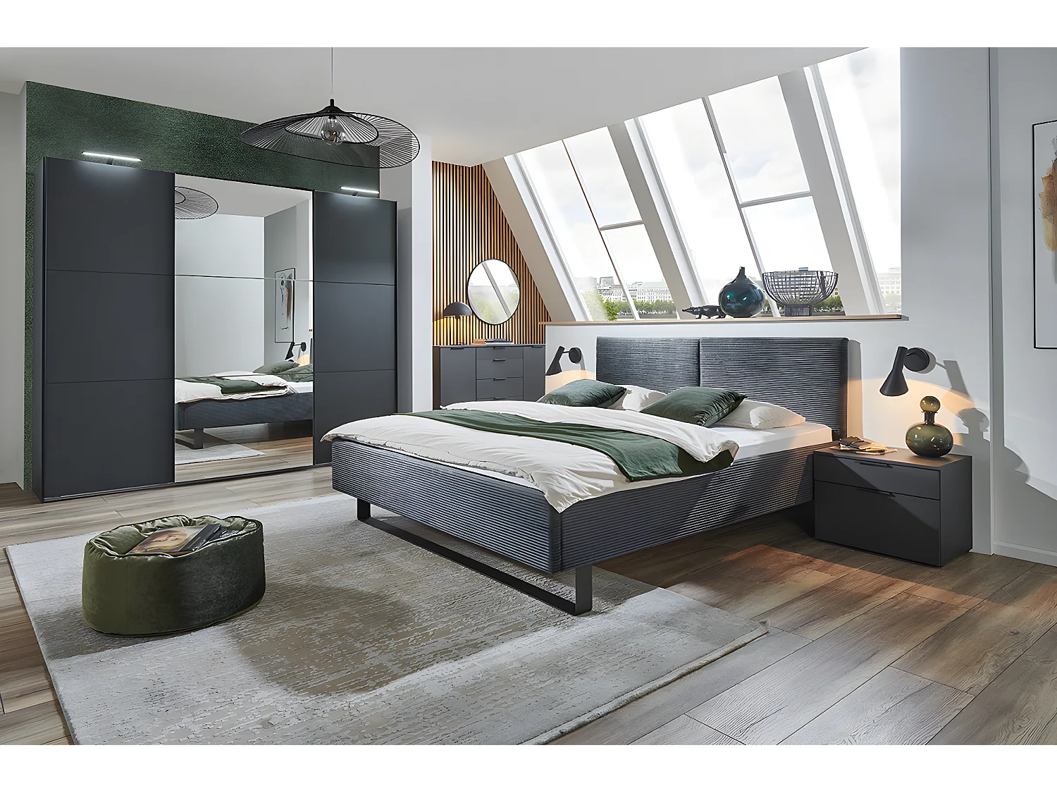 Commode, meuble de rangement avec 2 portes et 4 tiroirs coloris graphite - L. 135 x H. 84 x P. 41 cm