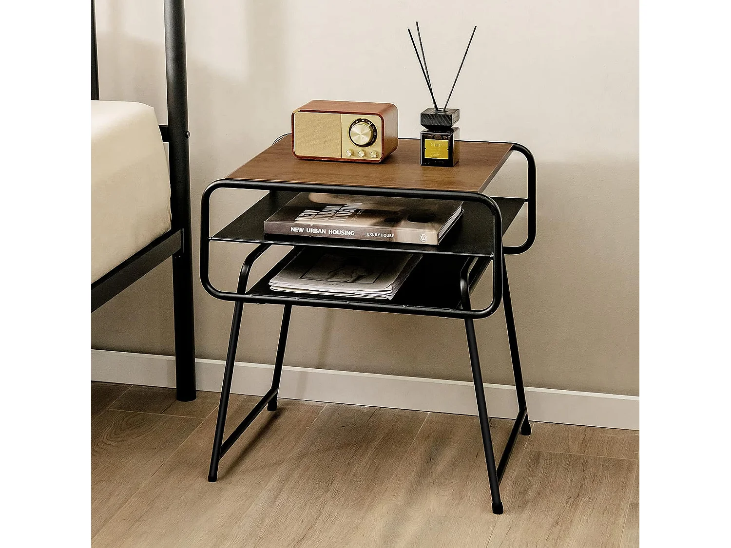 Table de Chevet, Table de Nuit de Style Industrielle avec 3 Etagères Cadre en Métal Robuste pour Chambre Salon Bureau, 50x40x55 cm