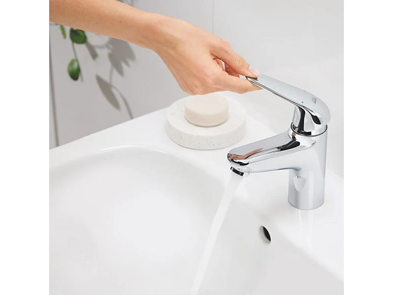 Mitigeur lavabo GROHE Swift avec vidage Push open chromé M