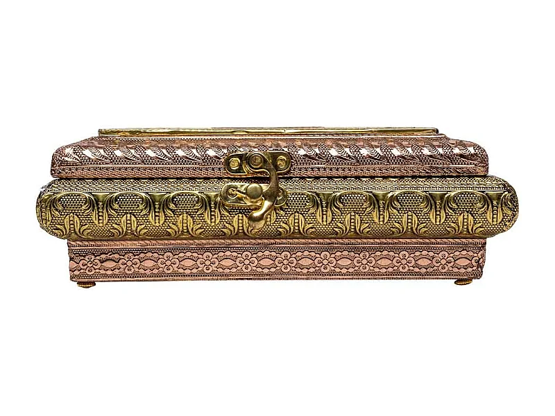 Porta-joias em metal com relevo cor cobre 20x20x7