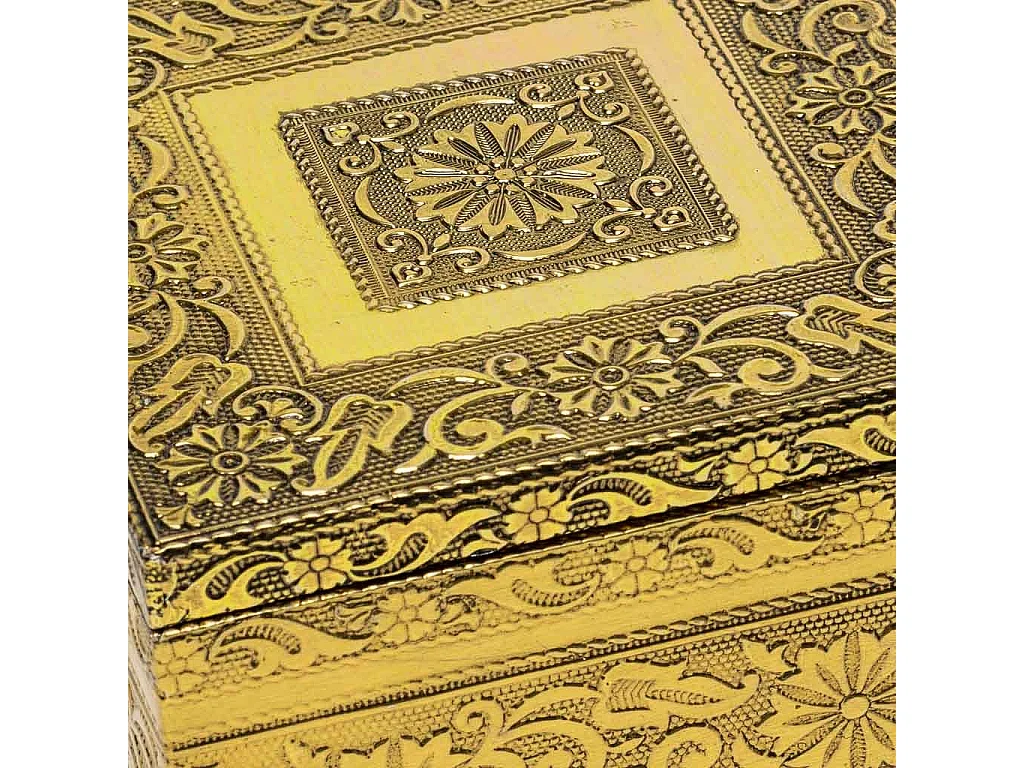 Caixa de joias de metal com relevo dourado 12,5x12,5x7