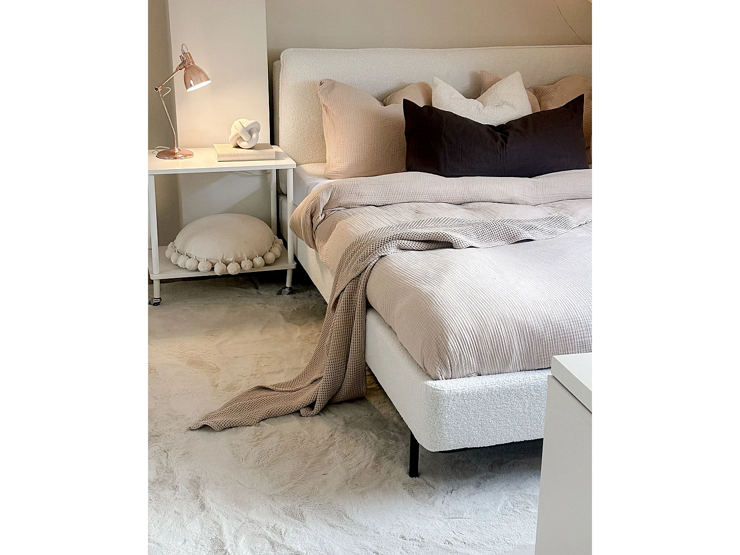 Lit avec sommier Bouclé CORIO 140 x 200 cm Blanc cassé