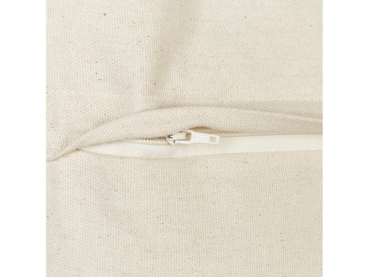 Dekokissen 2er Set Baumwolle beige 45 x 45 cm mit Flechtmuster Pompons Oberonia