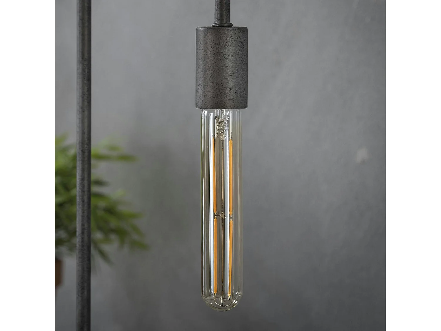 Ampoule tube 18,5 cm ambré LED filament lumière chaude (E27)