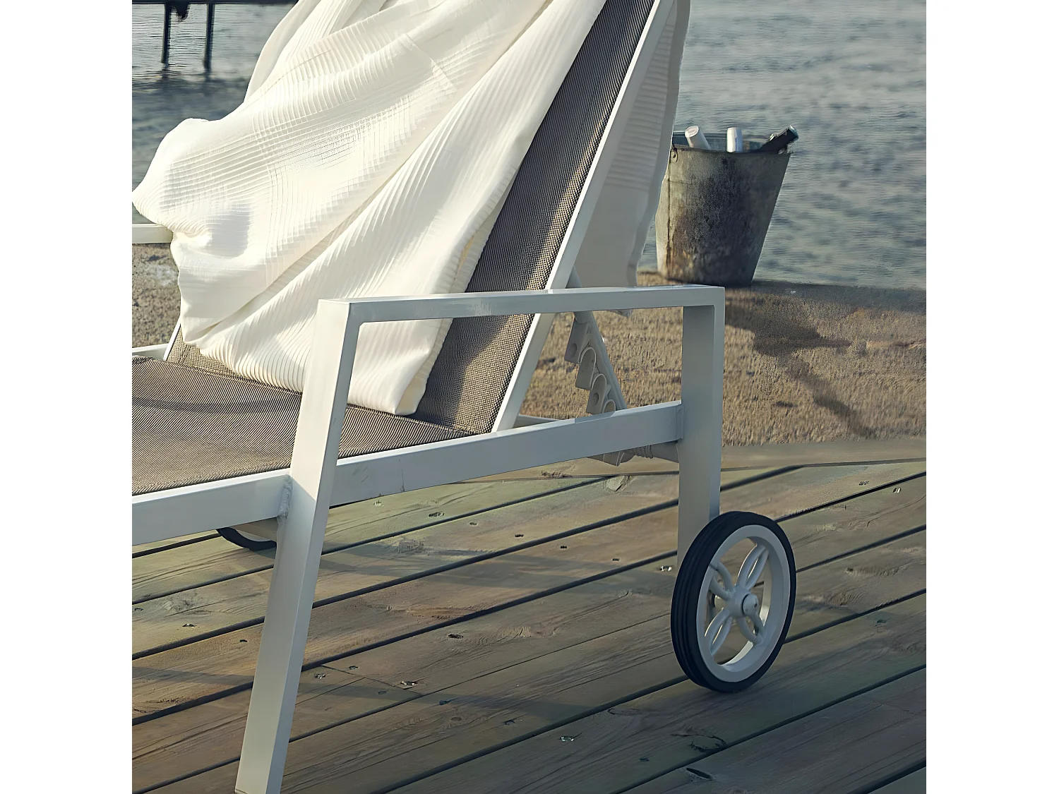 Transat à roulettes en aluminium blanc STOCKHOLM