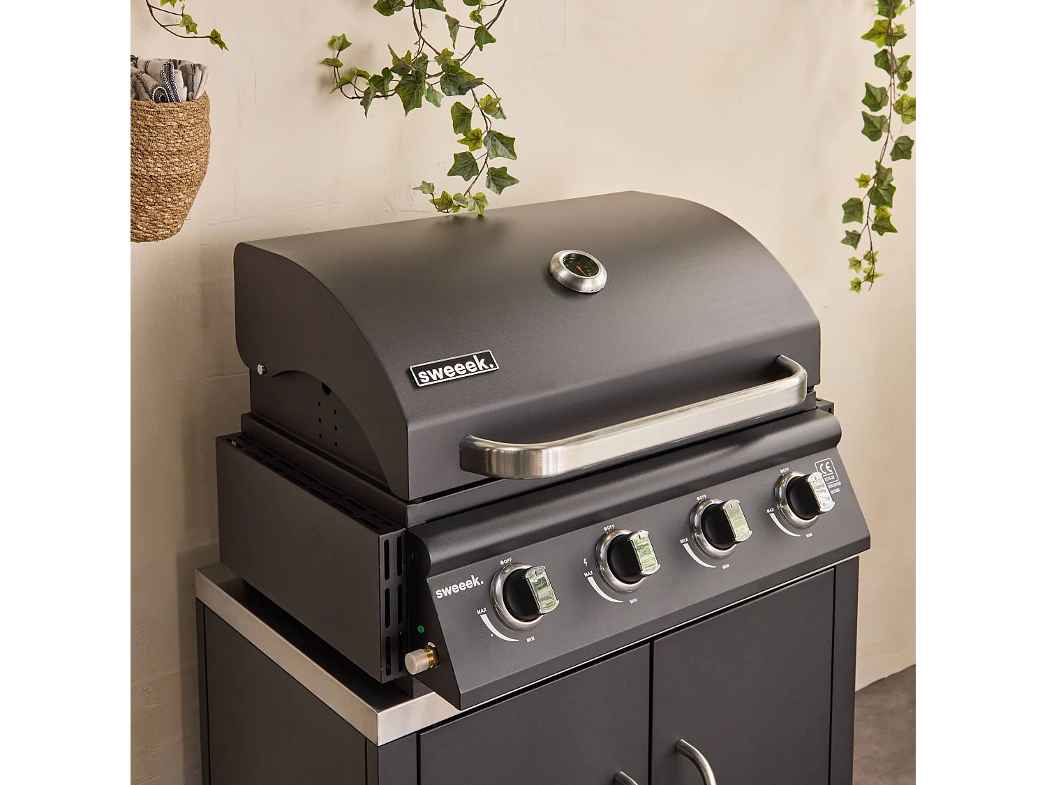 Barbecue à gaz avec 4 brûleurs à poser avec récupérateur de graisse