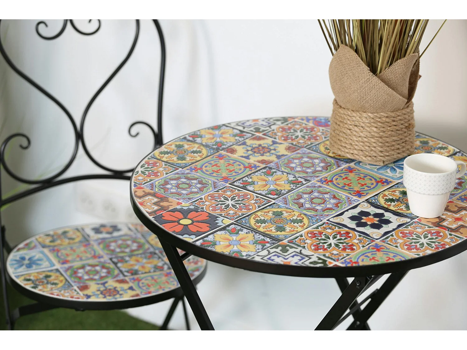 Petite table de jardin carreaux de ciment mix couleurs D60 GRENADE