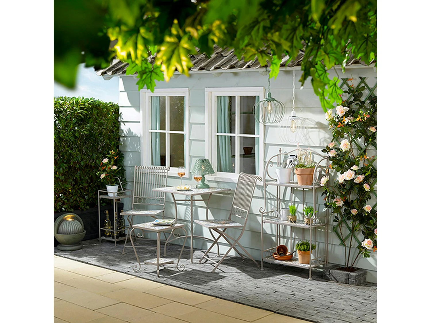 Petite table de jardin carreaux de ciment bleu et taupe 58 cm GRENADE