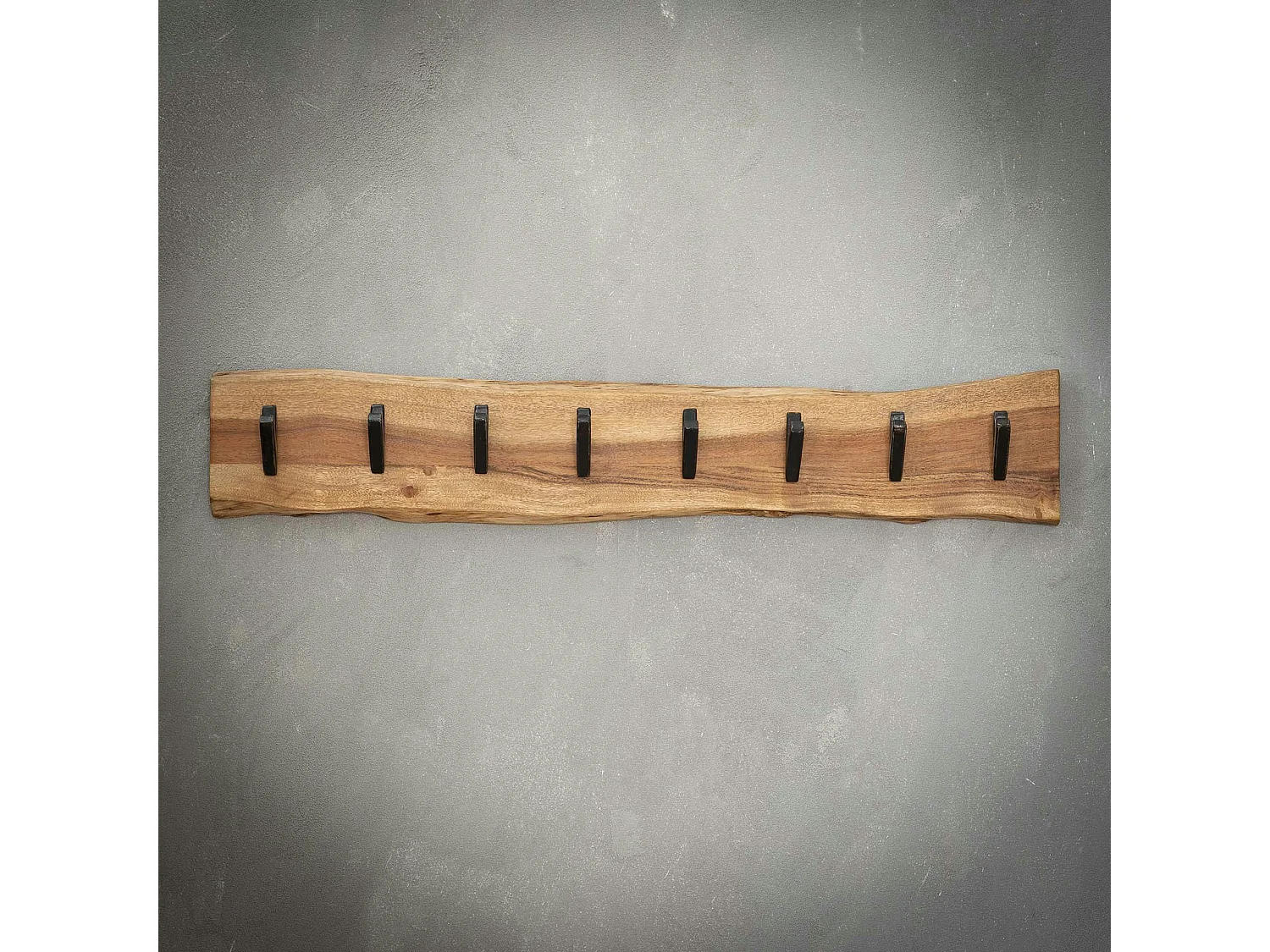 Portemanteau mural bois massif 8 crochets TRIBECA