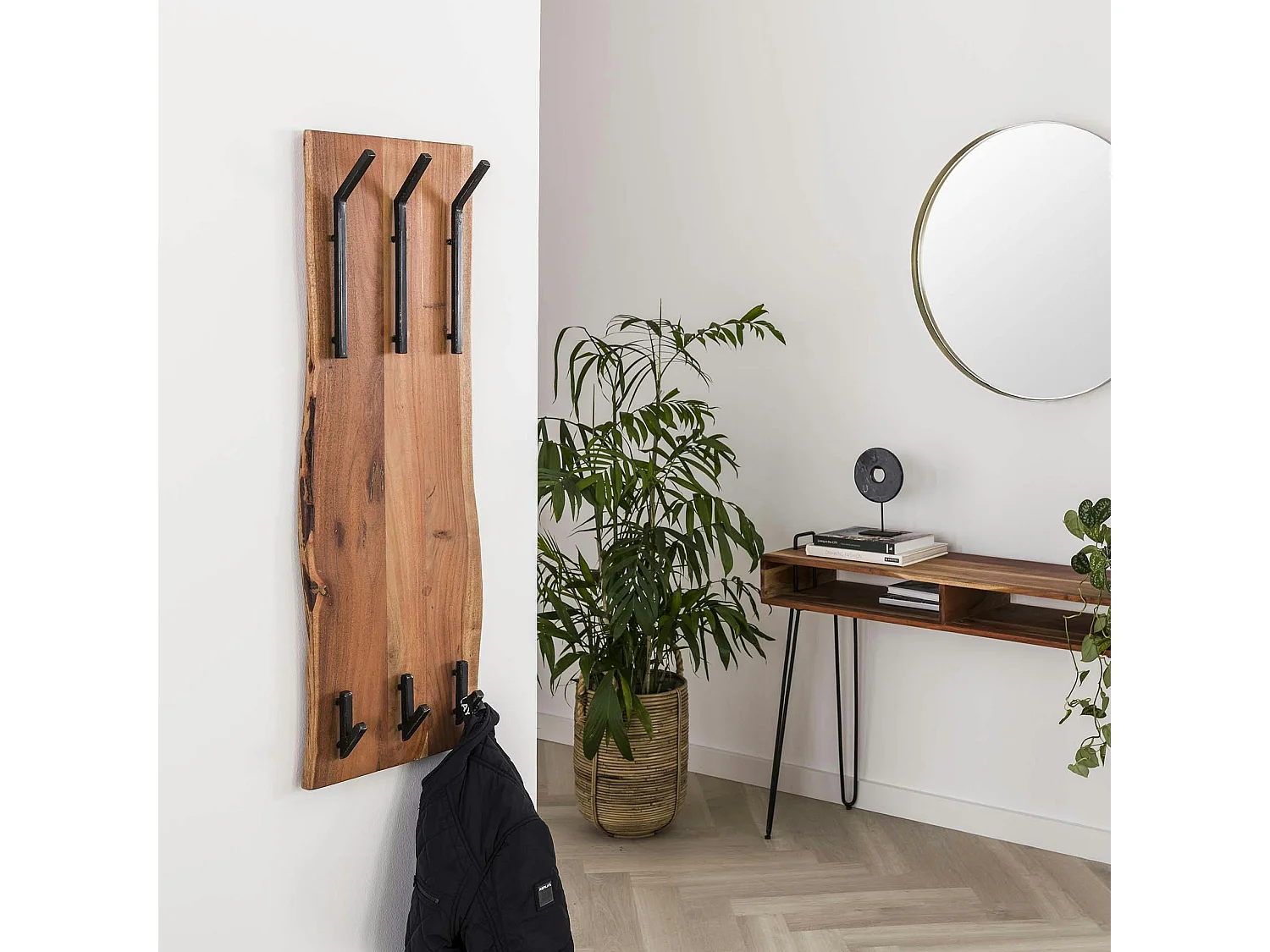 Portemanteau mural vertical bois massif 6 crochets TRIBECA