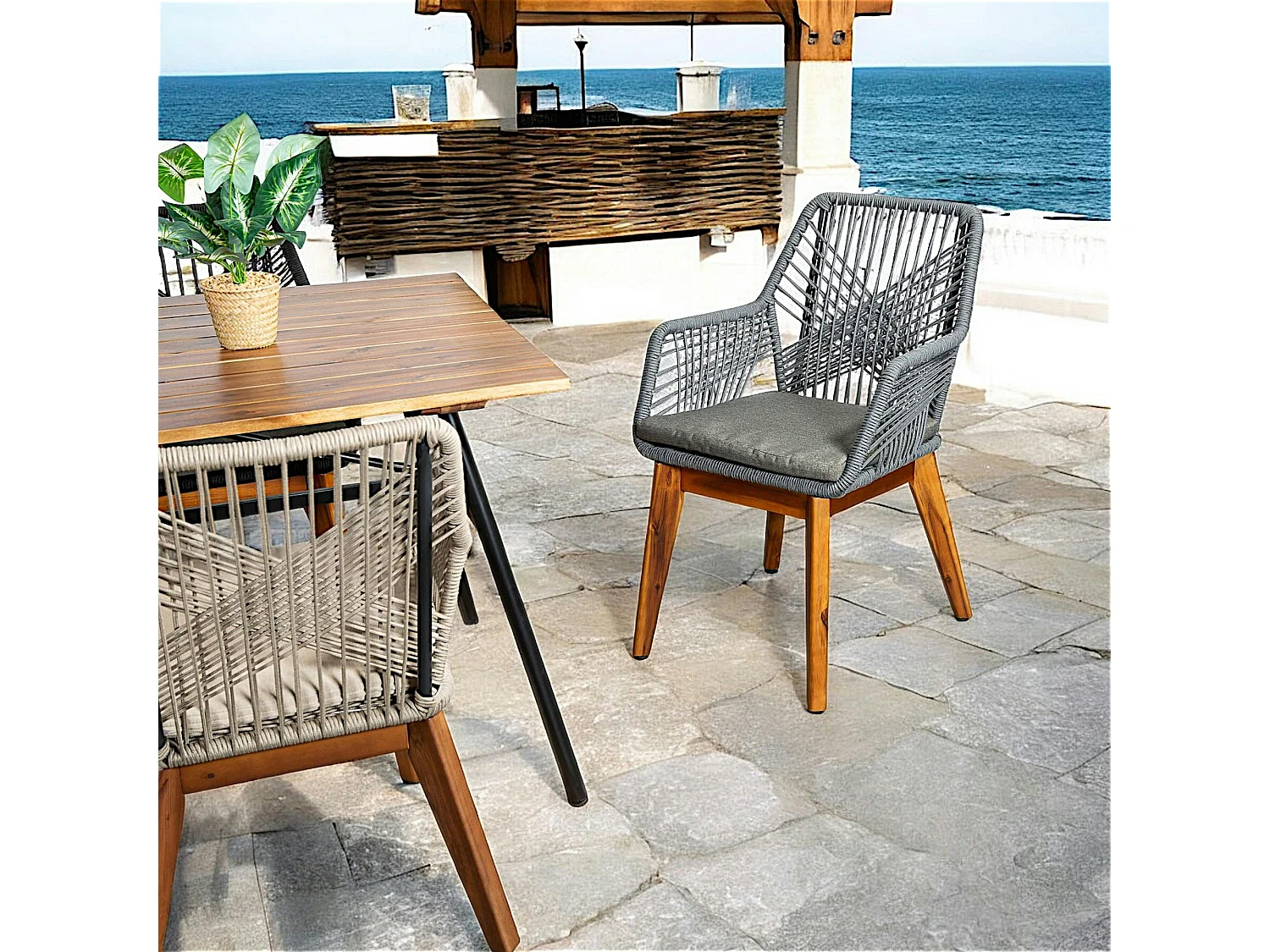 Chaise de jardin grise en corde tressée et pieds bois FSC® GRENADE