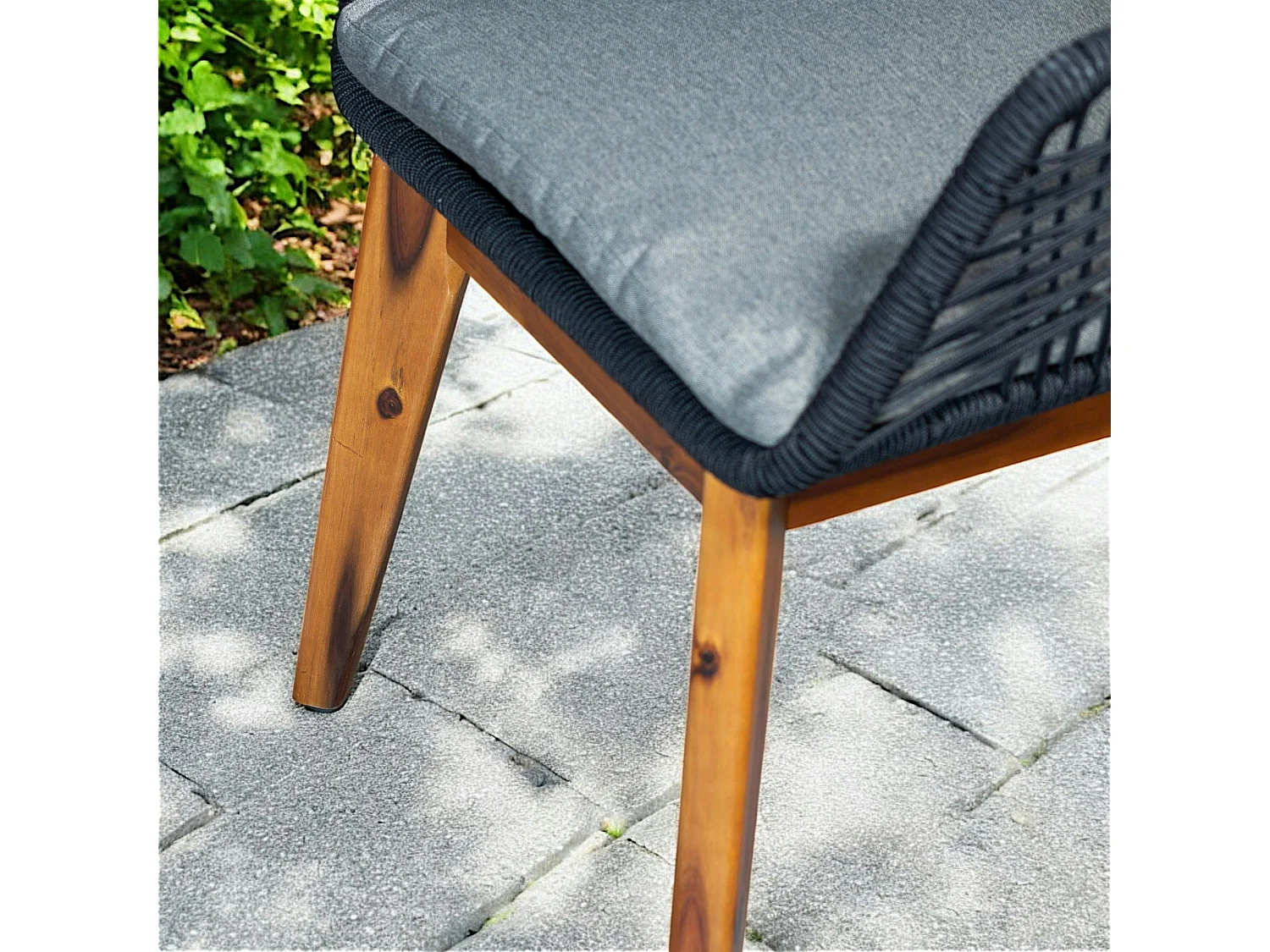 Chaise de jardin noire en corde tressée et pieds bois FSC® (lot de 2) GRENADE