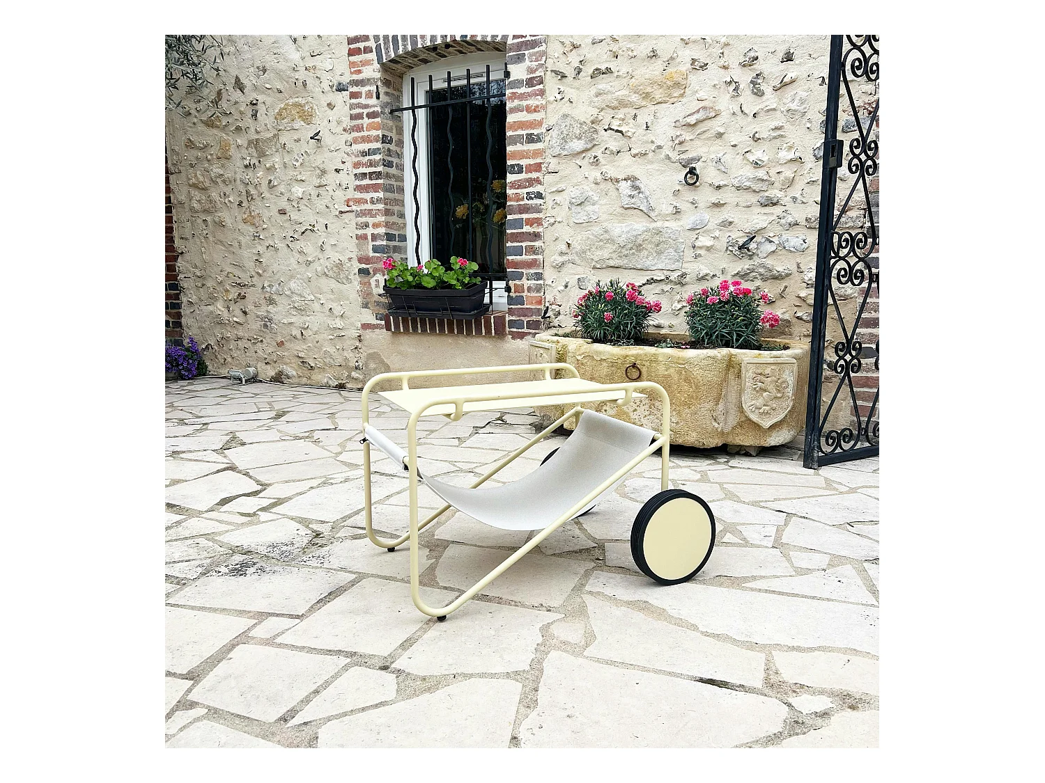 Table d'appoint de jardin en aluminium jaune tendre OSLO