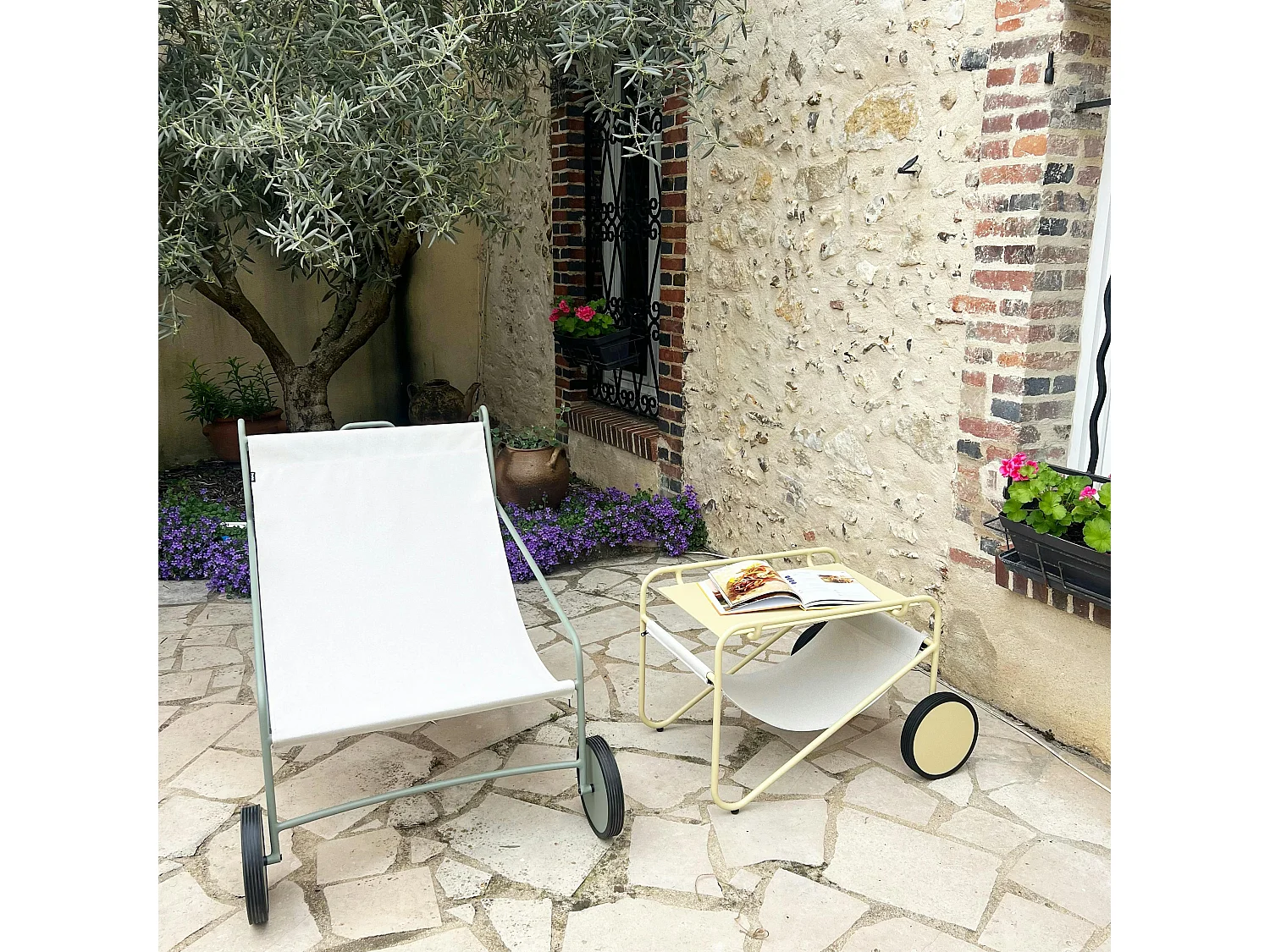 Table d'appoint de jardin en aluminium jaune tendre OSLO