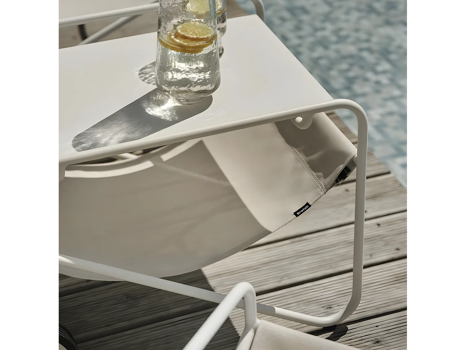 Table d'appoint de jardin en aluminium blanc OSLO