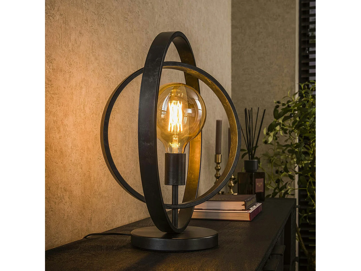 Lampe industrielle anneaux croisés TRIBECA