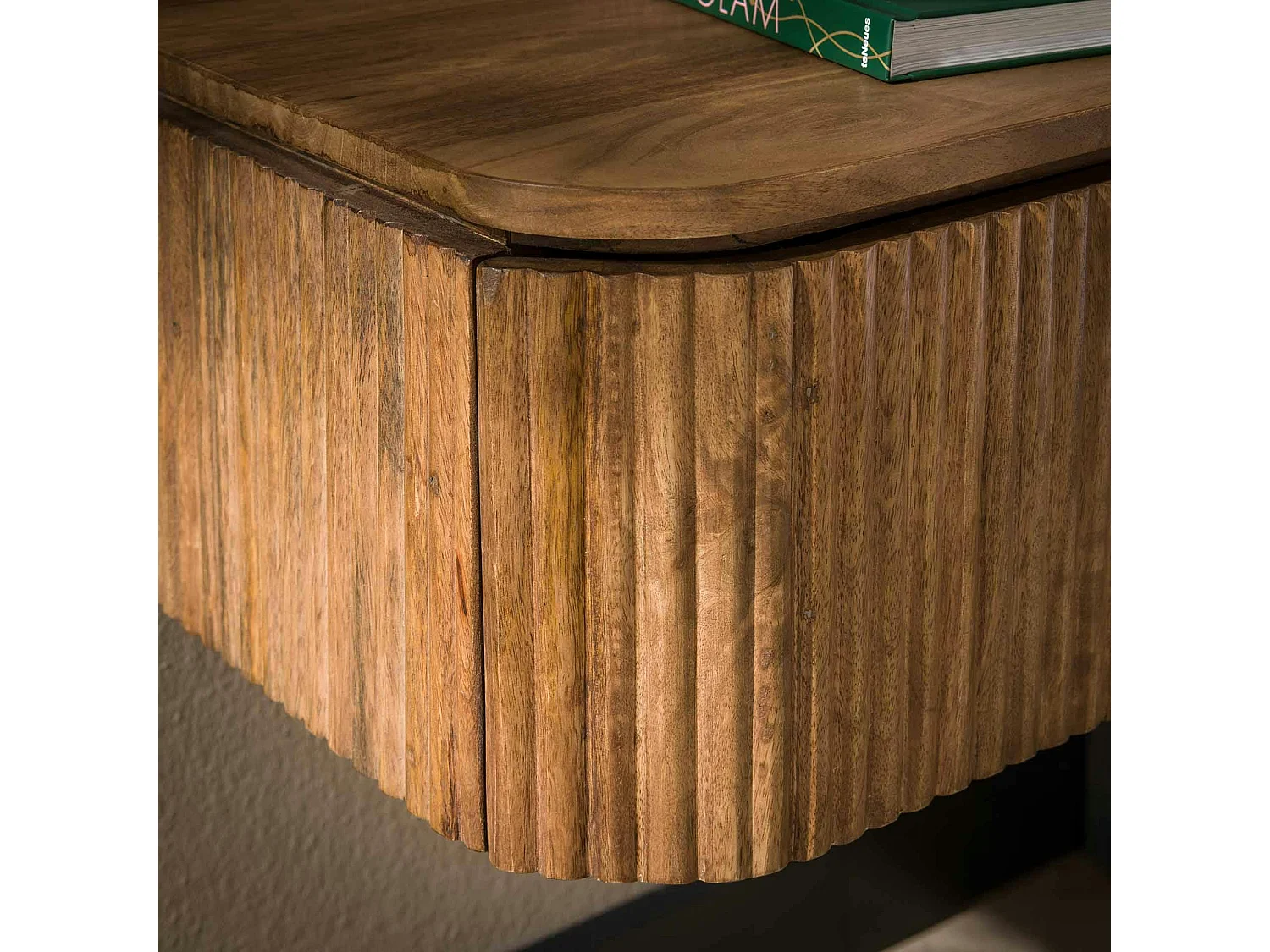 Table de chevet murale en bois de manguier motif baguette 1 tiroir DELHI