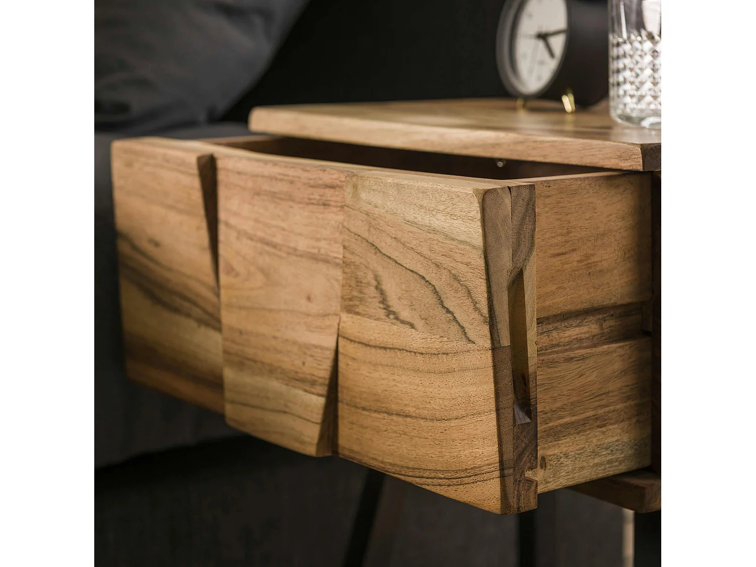 Table de chevet moderne 1 tiroir en relief MELBOURNE