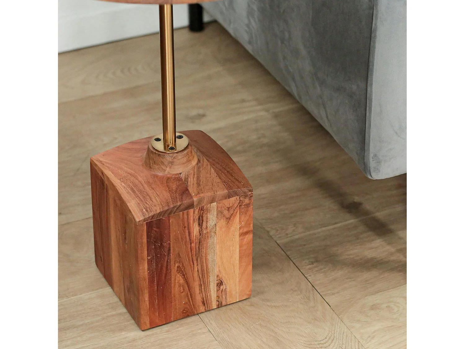 Bout de canapé en bois d'acacia F.S.C® rond D 40, 5 cm