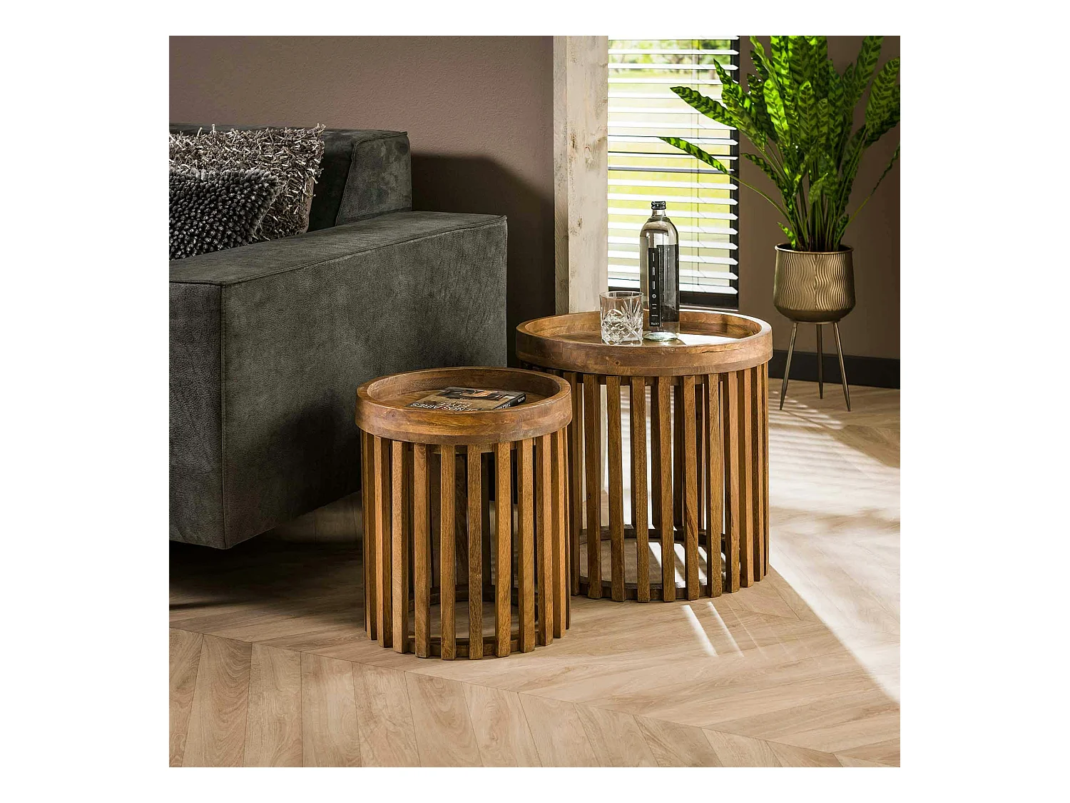 Petite table ronde striée (lot de 2) DELHI
