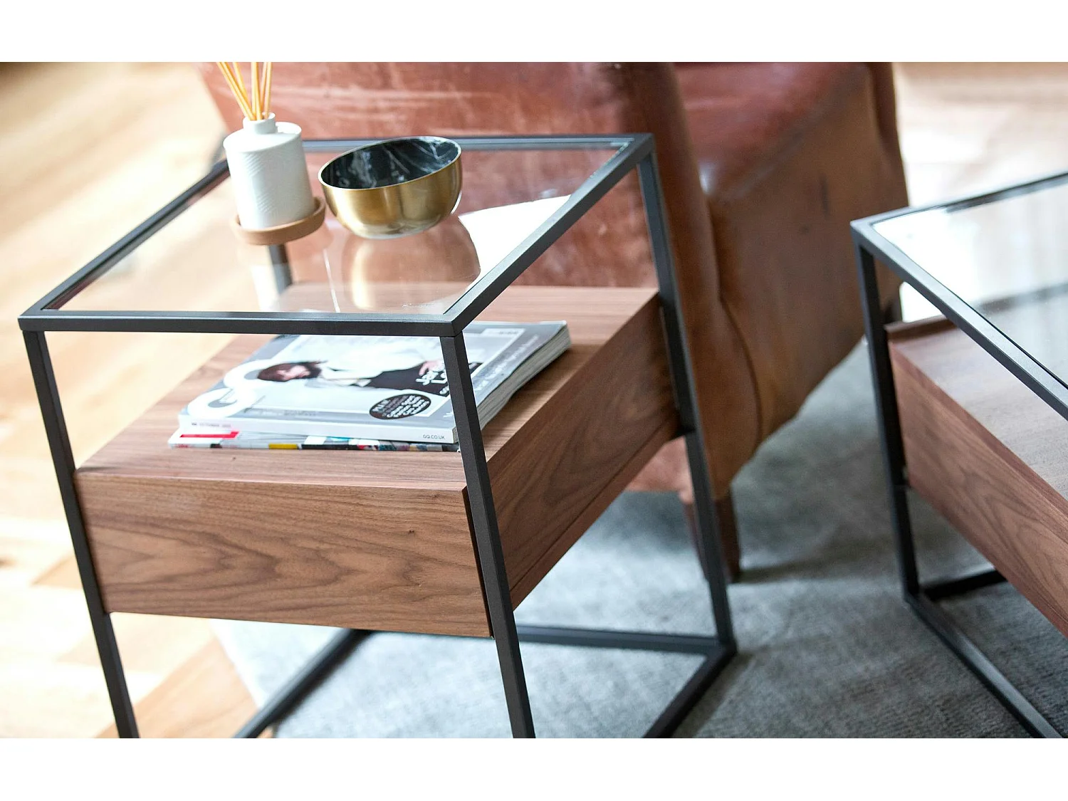 Bout de canapé bois de noyer verre TORONTO