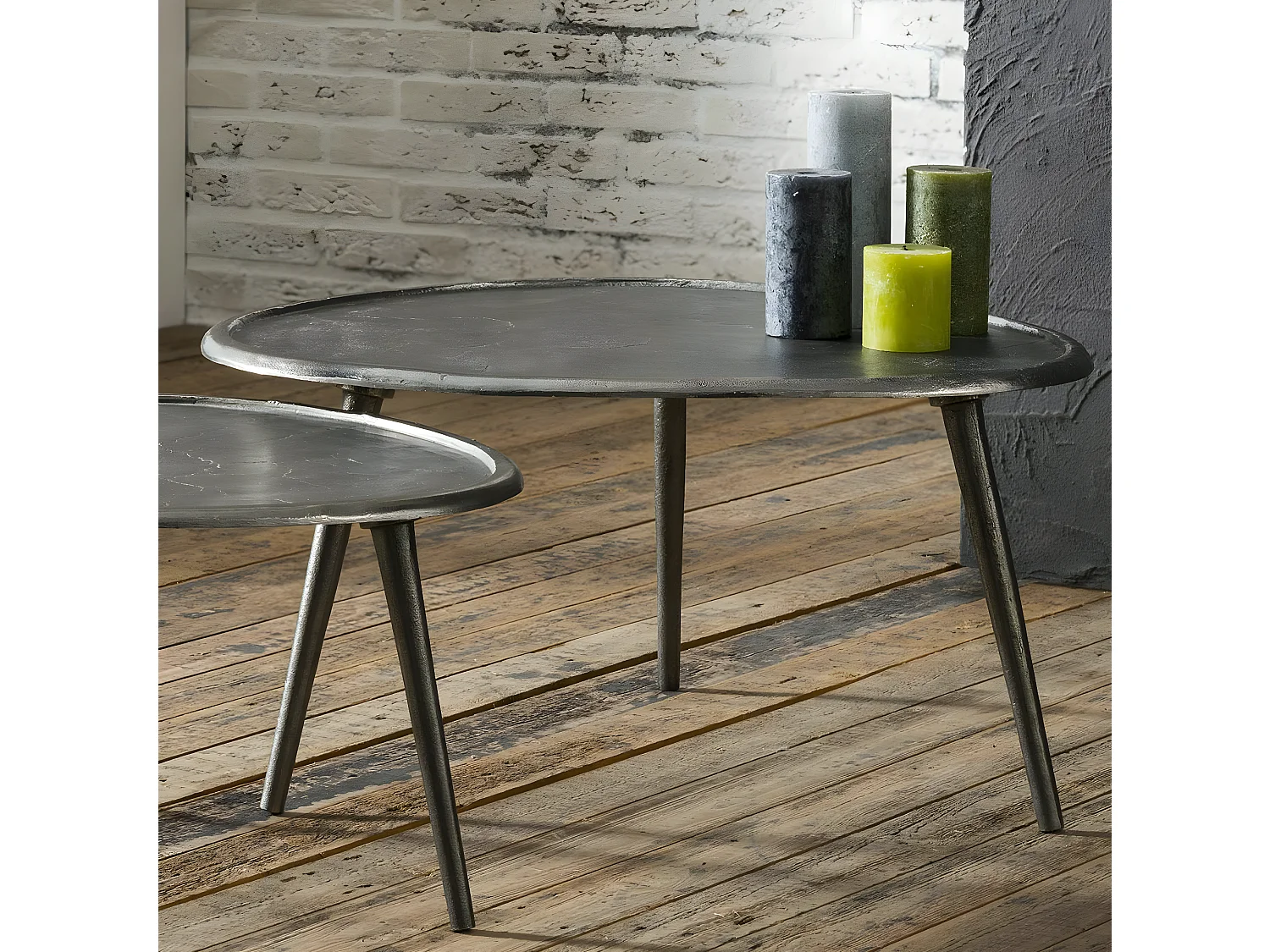 Bout de canapé vintage en métal noir 73 cm TRIBECA