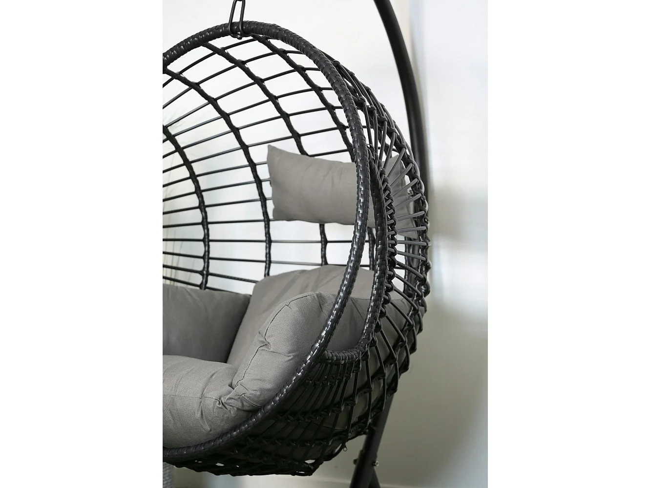 Fauteuil suspendu résine noire SOUTH BEACH