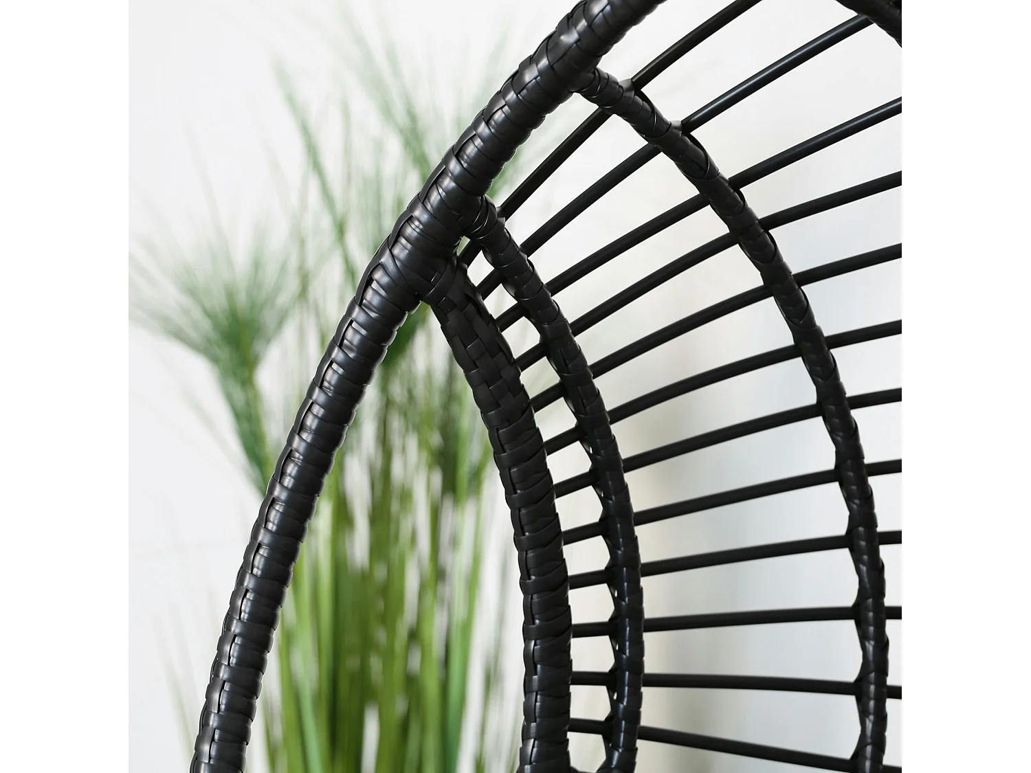 Fauteuil suspendu résine noire SOUTH BEACH