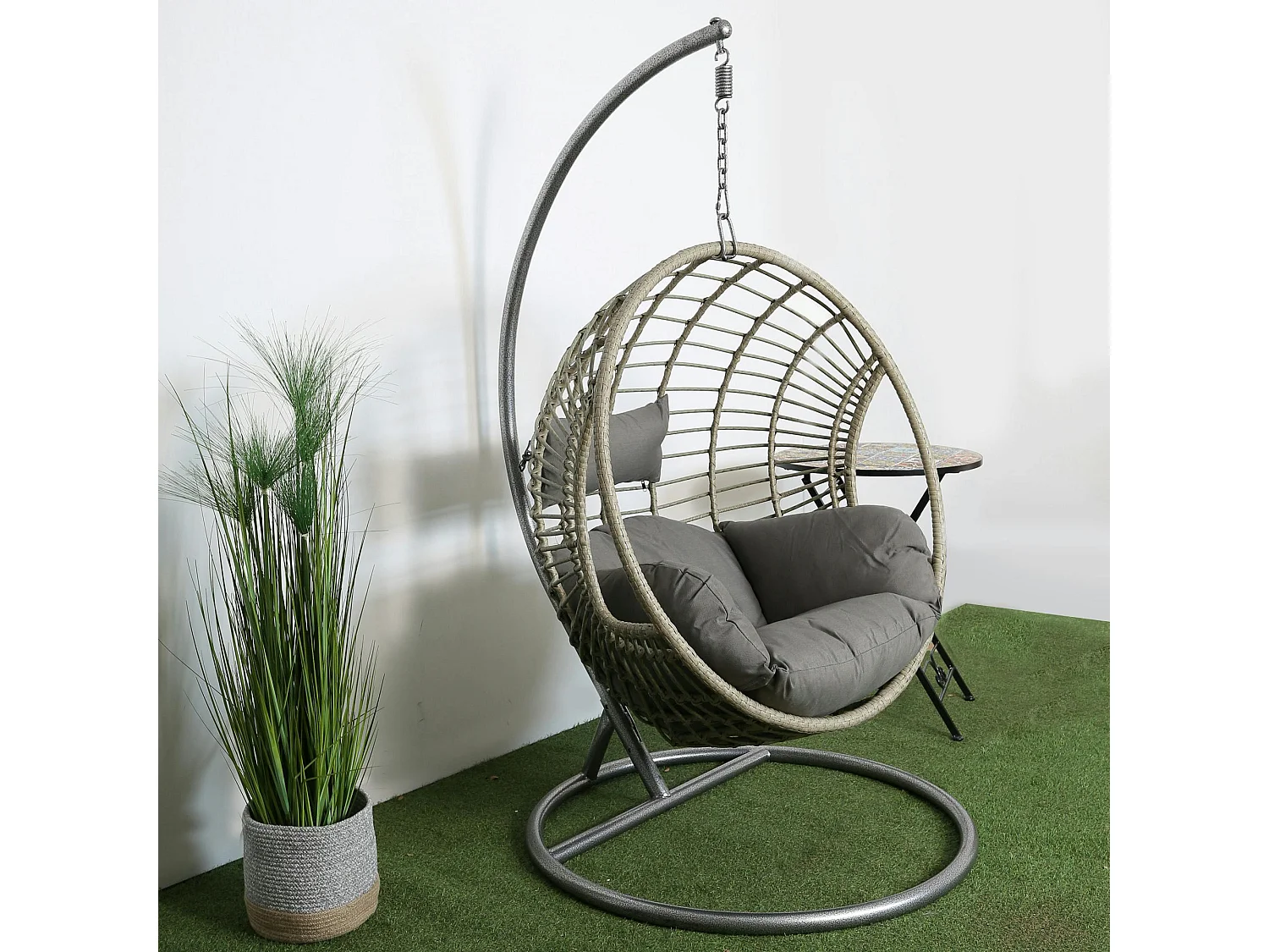 Fauteuil suspendu gris forme ronde SOUTH BEACH