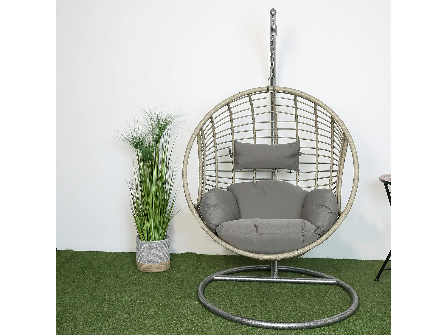 Fauteuil suspendu gris forme ronde SOUTH BEACH