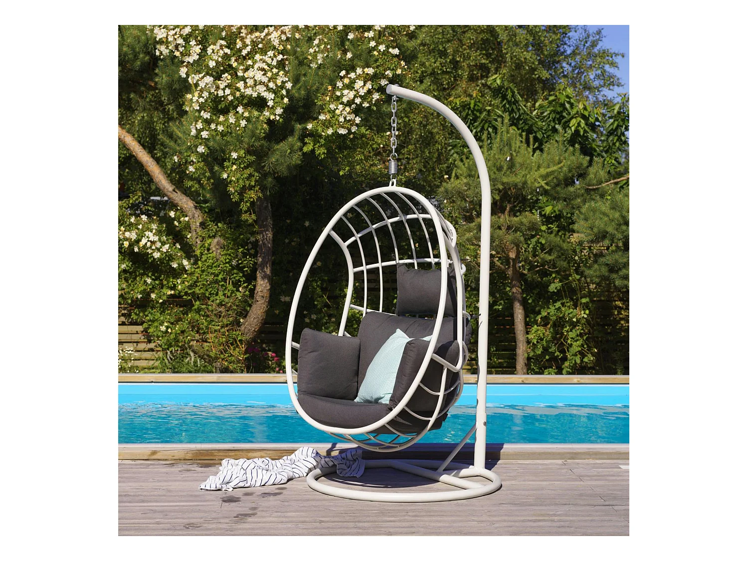 Fauteuil suspendu design en aluminium blanc OSLO
