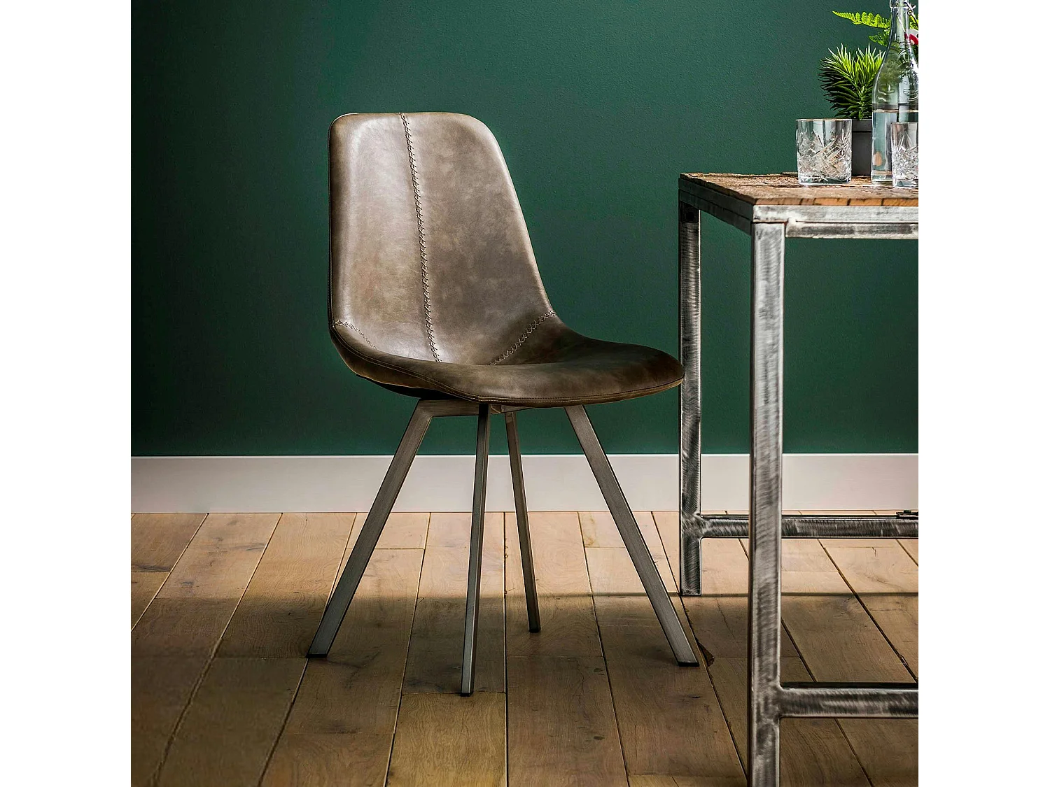 Chaise de table couture apparente taupe pied étoile HELSINKI (lot de 2)