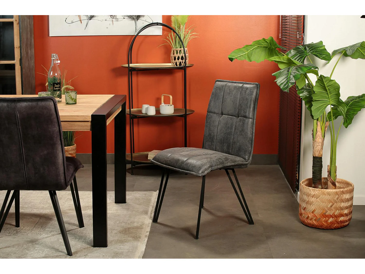 Chaise de salle à manger gris sombre avec pieds épingle (lot de 2) MALMOE