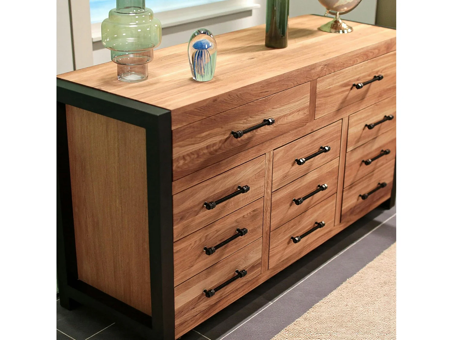 Bahut en chêne huilé 3 portes 2 tiroirs FERSCOTT 2