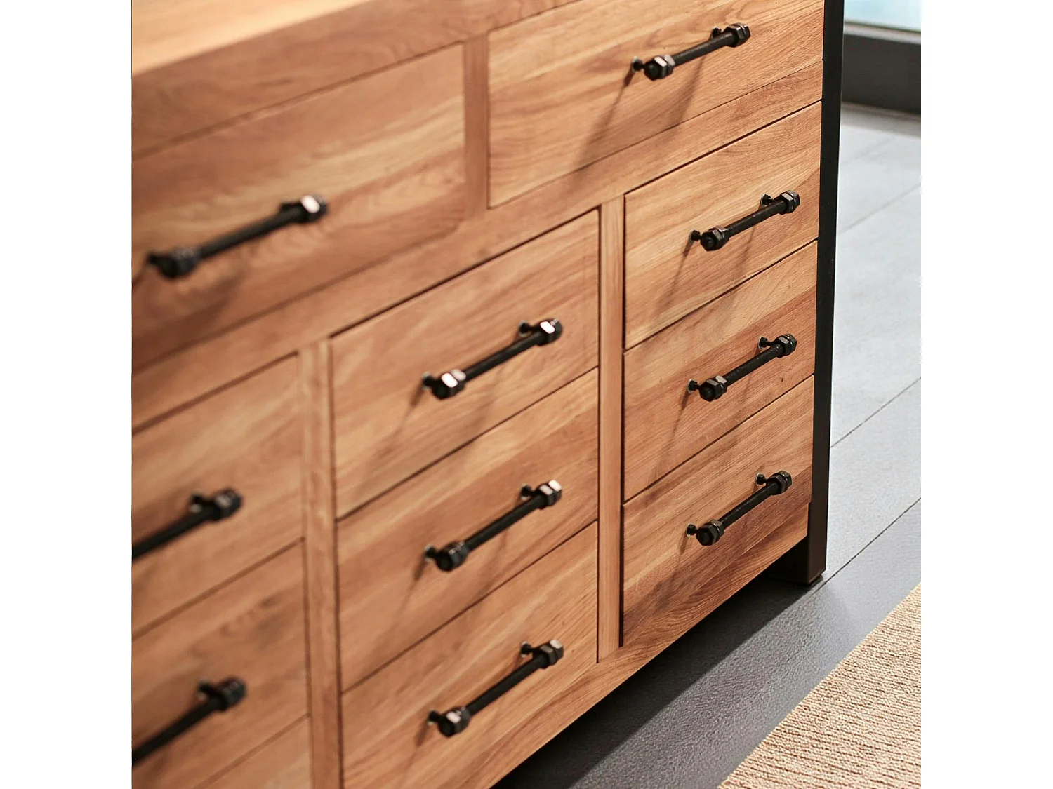 Bahut en chêne huilé 3 portes 2 tiroirs FERSCOTT 2