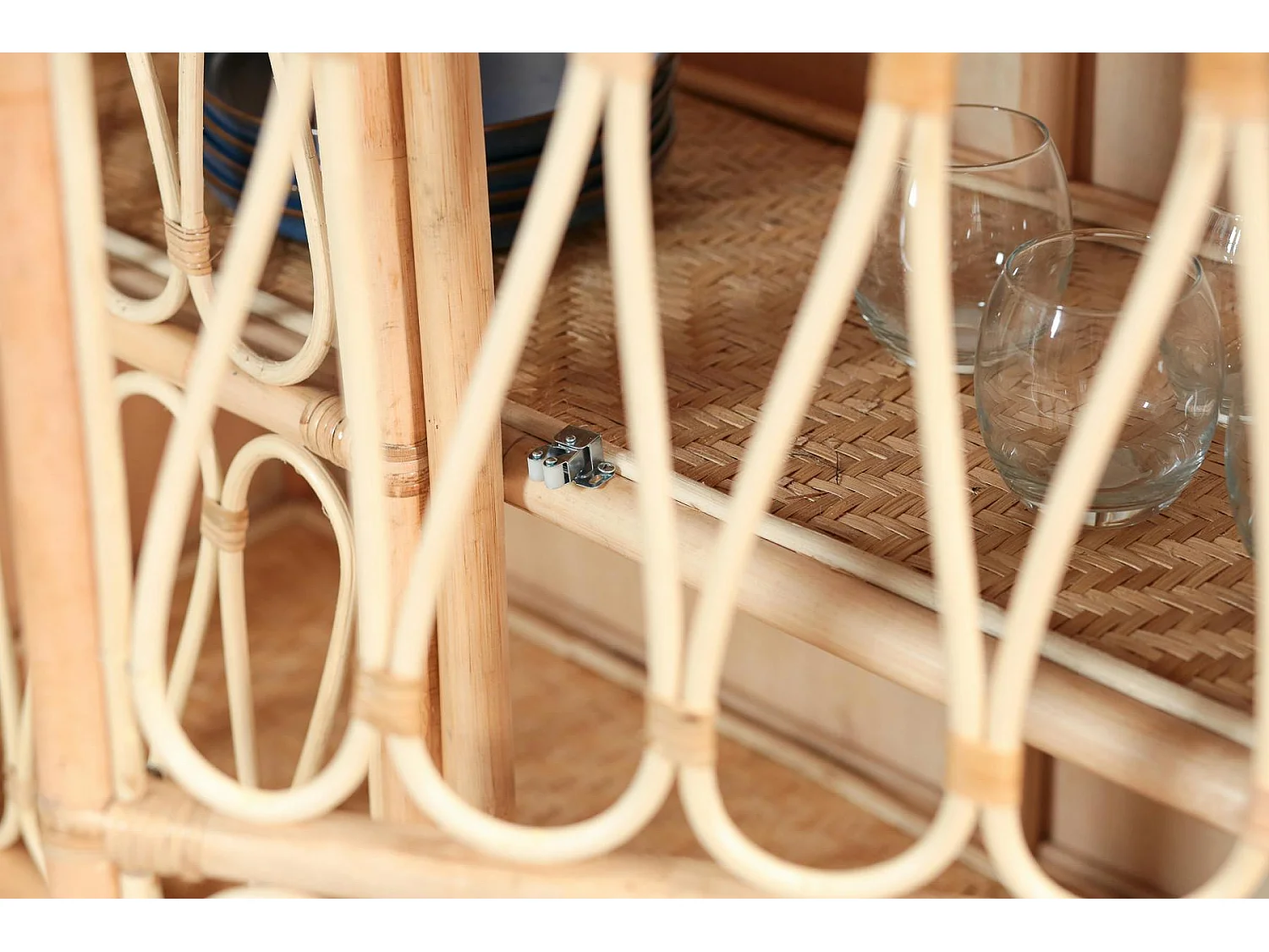 Buffet en rotin avec façade ajourée BALI