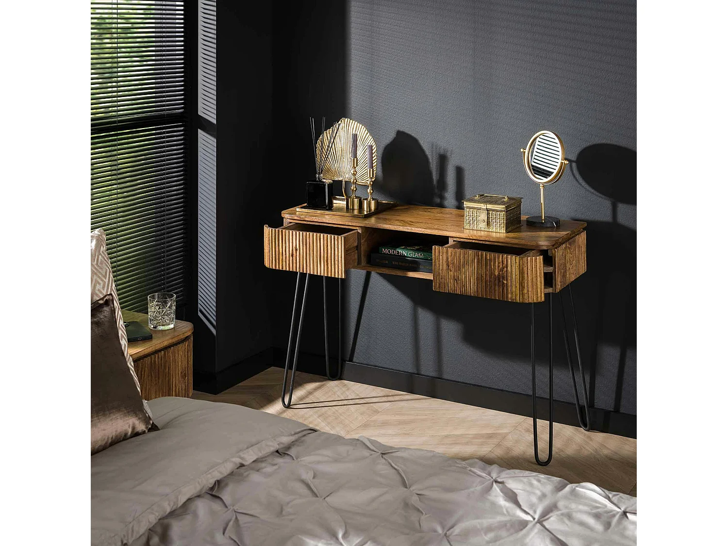 Console de chambre en bois de manguier motif baguette 2 tiroirs DELHI