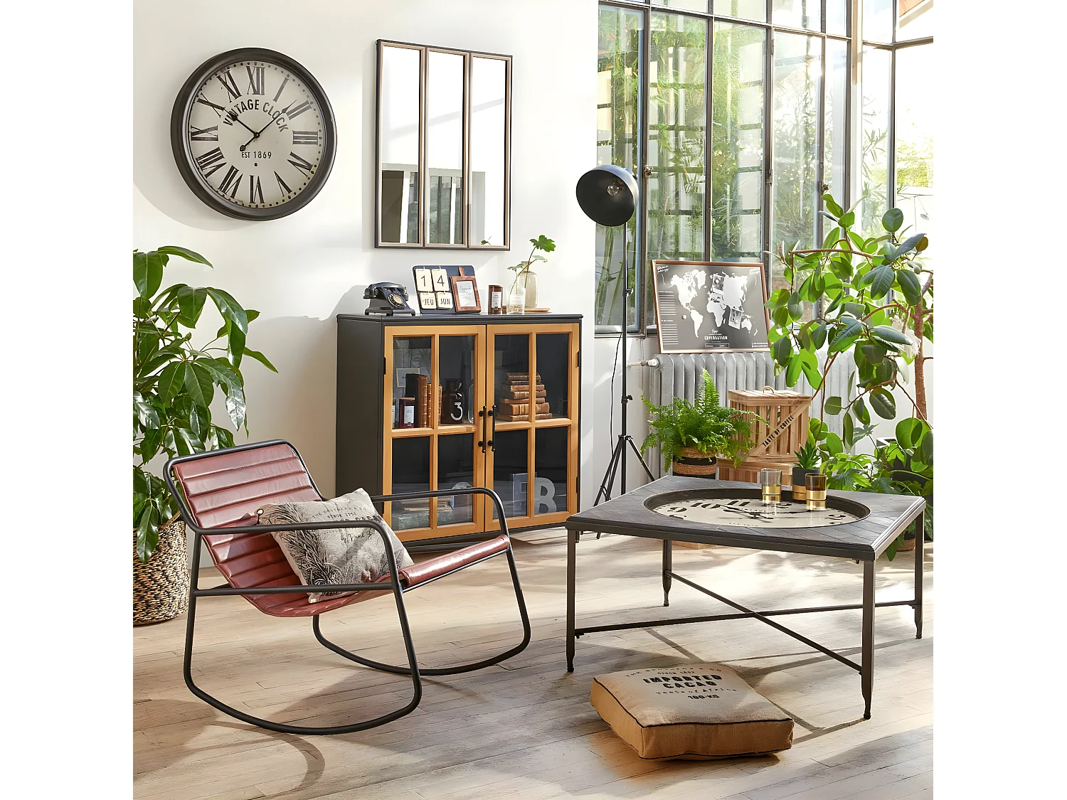 Table basse carrée horloge