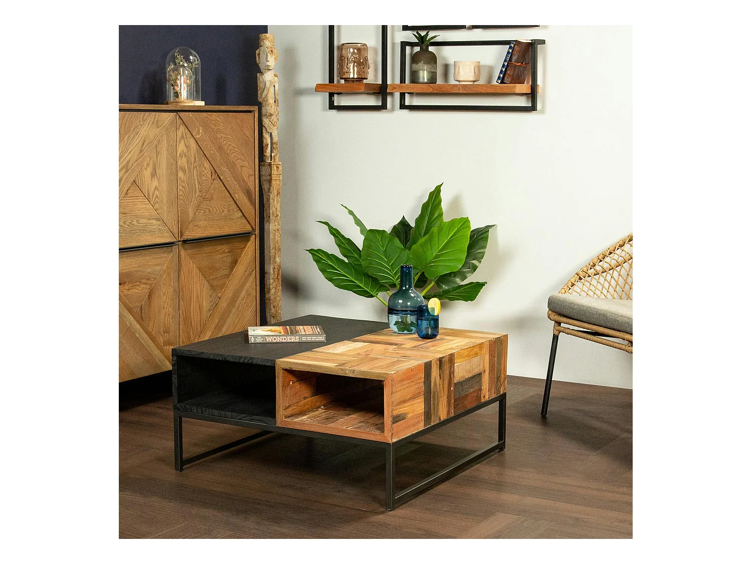Table basse carrée bois recyclé de bateau métal DUMAI